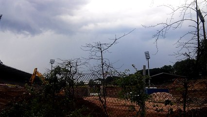 Dunkle Wolken über dem Ludwigspark