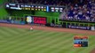 Ichiro makes an amazing leaping catch.