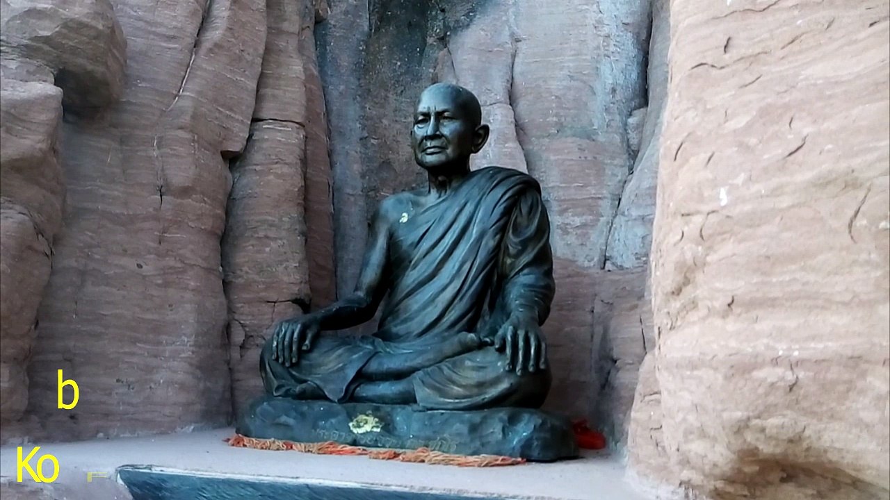 Wat Phu Tok - Stairway To Heaven วัดภูทอก ทางเดินของผู้ทรงศีล 03