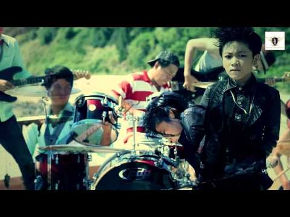 RA KHƠI - HOÀNG GIA QUÝ