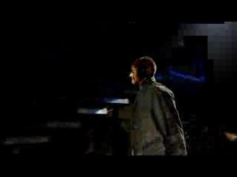 Phil Collins and Chester Thompson, Paris 2005