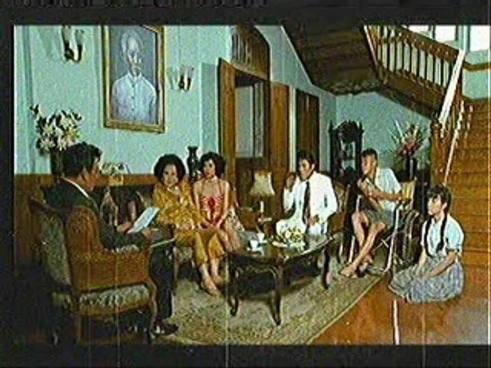 ฮอลล์(บ้านทรายทอง)