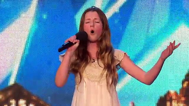Kada je rekla da će otpevati ovu pesmu, celi žiri ju je ismevao. A onda, u sali je zavladao muk!