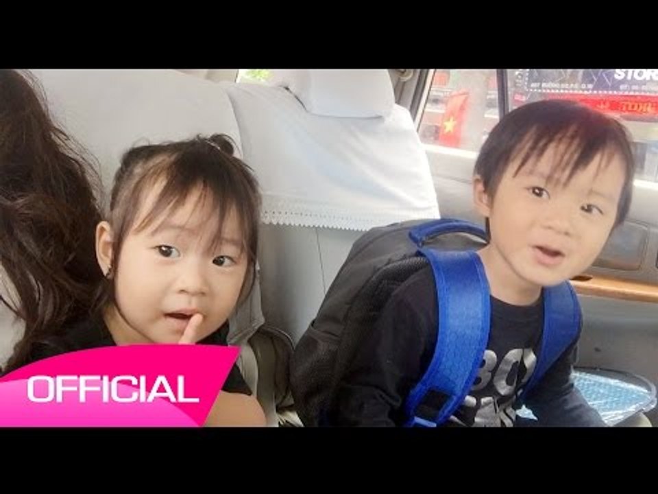 Rio và Cherry song ca bài Gà Trống, Mèo Con, Cún Con