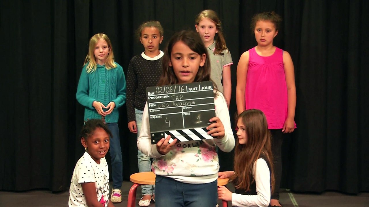 Camion des mots - TAP de l'école Lucie et Raymond Aubrac "Les avocats" de Romans-sur-Isère (26)