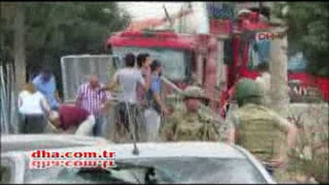 Midyat Emniyet Müdürlüğü'ne bombalı araçla saldırıdan ilk görüntüler