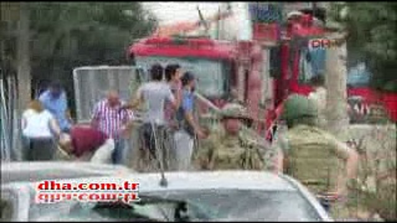 Midyat Emniyet Müdürlüğü'ne bombalı araçla saldırıdan ilk görüntüler