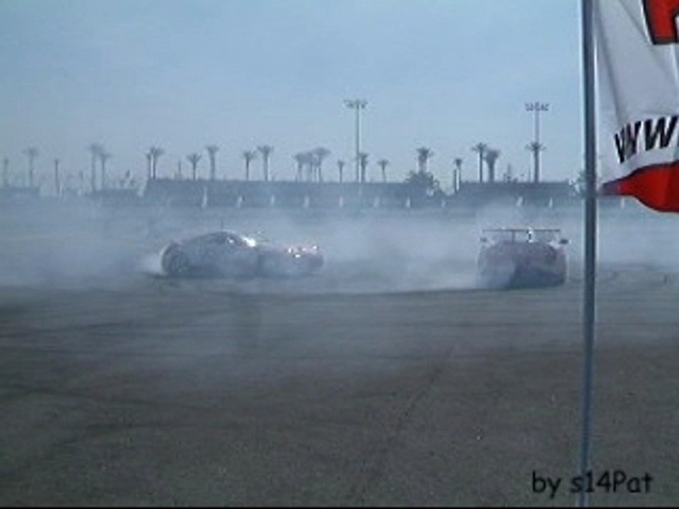 Drifting - Nissan 350z and Toyota Supra