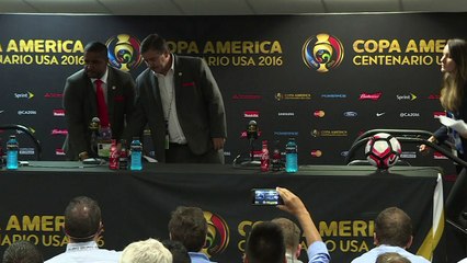 DT de Costa Rica: perdón por el marcador, no por el fútbol