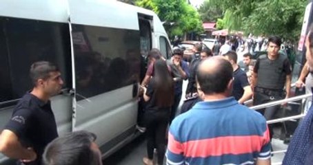 Yaralı Polisler Şehit Arkadaşlarını Son Yolculuğunda Yalnız Bırakmadı