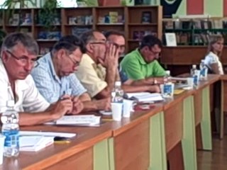 Caspian Sea panel discussing an oil spill in their region