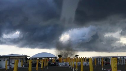 Une tornade frappe la lagune de Venise