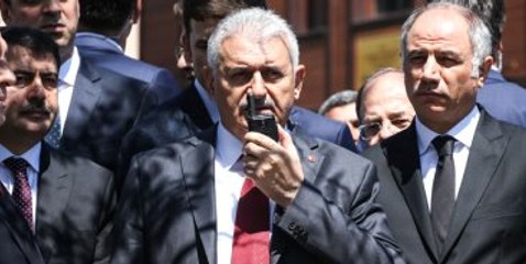 Başbakan Yıldırım, Telsizden Polislere Seslendi: Hak Ettikleri Cezayı Vereceksiniz