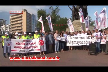 Birleşik Kamu-İş Cumhuriyet Meydanı'nda terör saldırılarını protesto etti