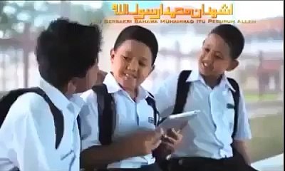 ملائیشیا کے ایک ٹی وی چینل نے نماز کی ترغیب اس انداز میں کی ہے کہ دل بے اختیار نمار کی طرف راغب ہوتا ہے۔۔۔۔۔۔