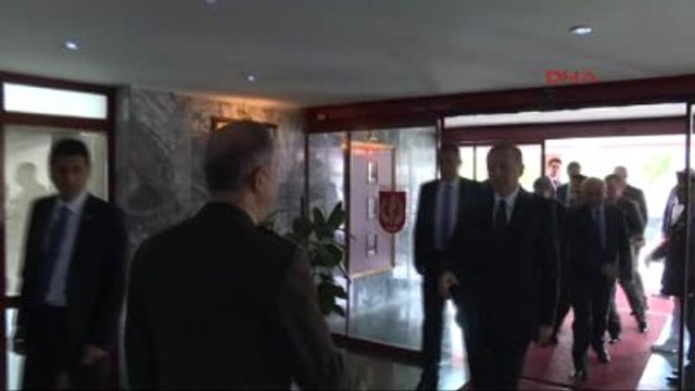 Cumhurbaşkanı Erdoğan'dan GATA'da Tedavi Gören Binbaşı Tetik'e Ziyaret