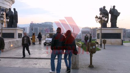 AKE kërkon edhe një operatorë të tretë telefonik