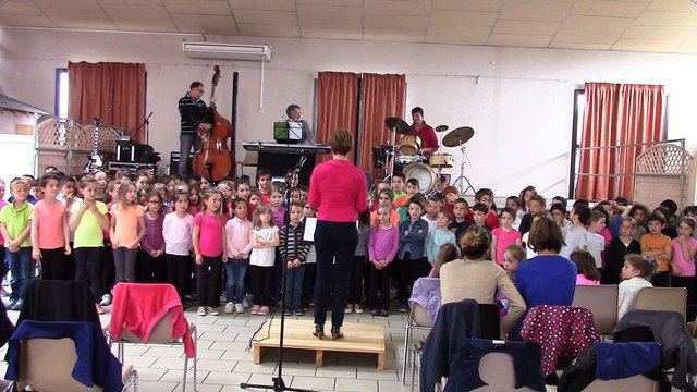 chanson 'la patrouille des éléphants' par les élèves de cycle 2