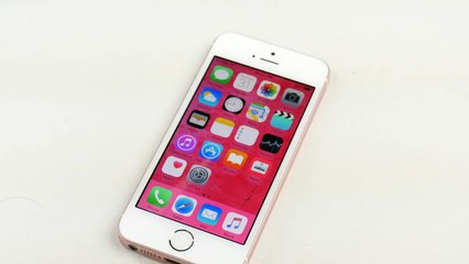 iPhone SE Hammer & Knife Scratch Test!