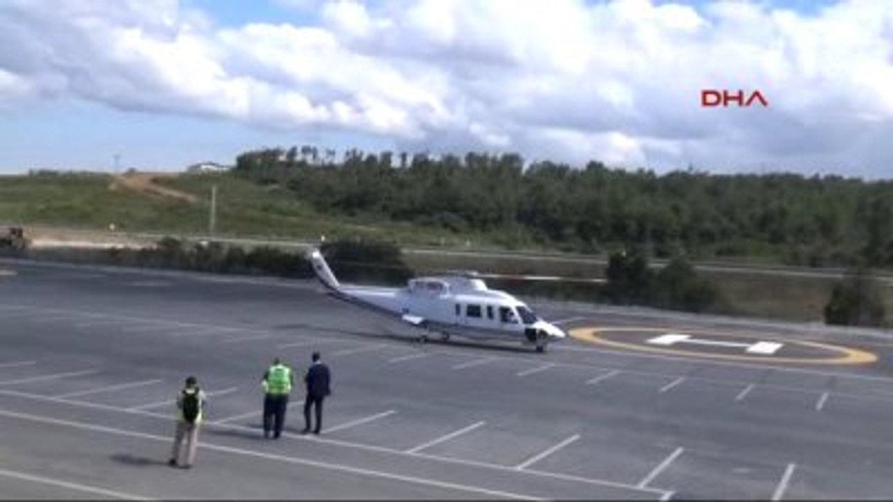 Bakan Ahmet Arslan 3'üncü Köprüde İşçilerle İftar Yaptı