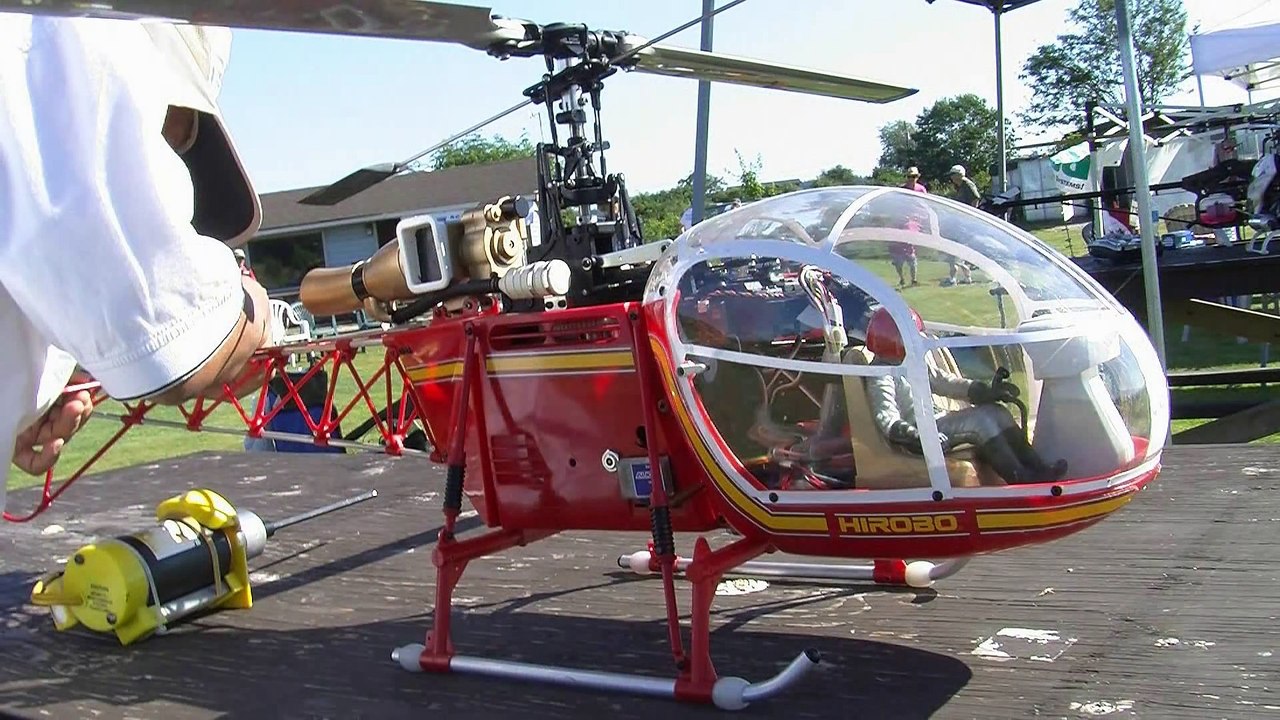 Hirobo RC Lama helicopter powered by OS .40