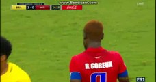 Horror foul on Willian - Brasil 1-0 Haiti -08-06-2016