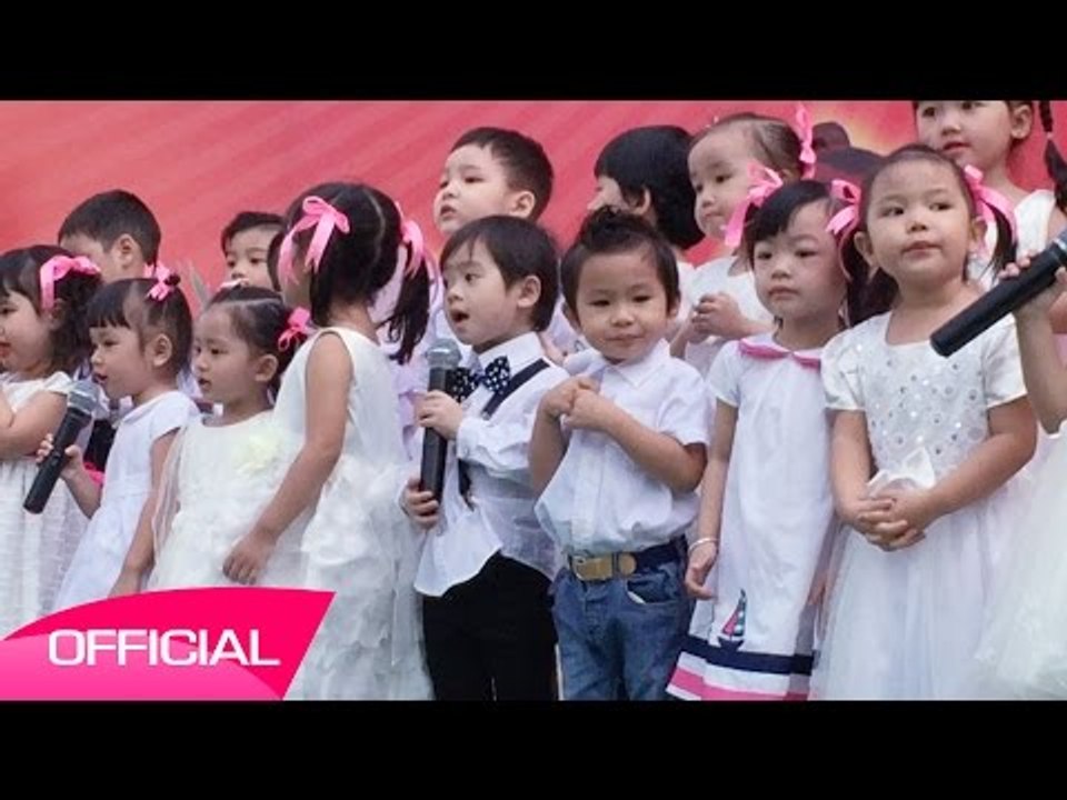 Rio diễn văn nghệ Tết 2015 tại trường mẫu giáo