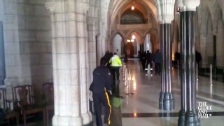 Kanadisches Parlament  Anschlag  22 10 2014  Mehrere Schützen  Ehrenwachsoldat angeschossen Kanada