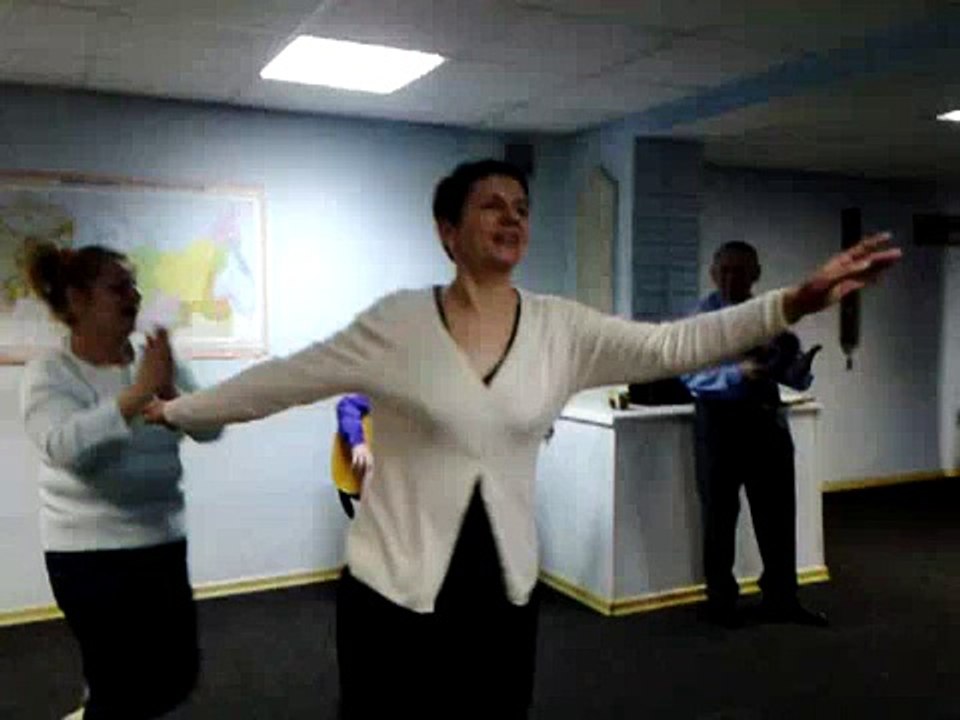 2013 03 23 веселый танец