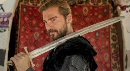 Engin Altan Düzyatan, Diriliş'ten Ayrılacağı İddiasını Yalanladı
