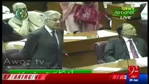 Khawaja Asif appologizes to Shireen Mazari on the floor of Parliament