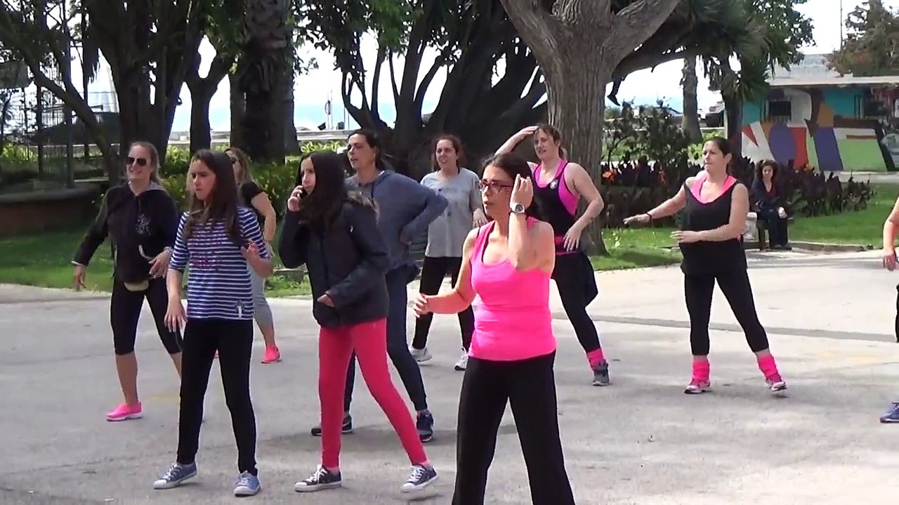DON OMAR - AEROBIC DANCE By Elisabete aula