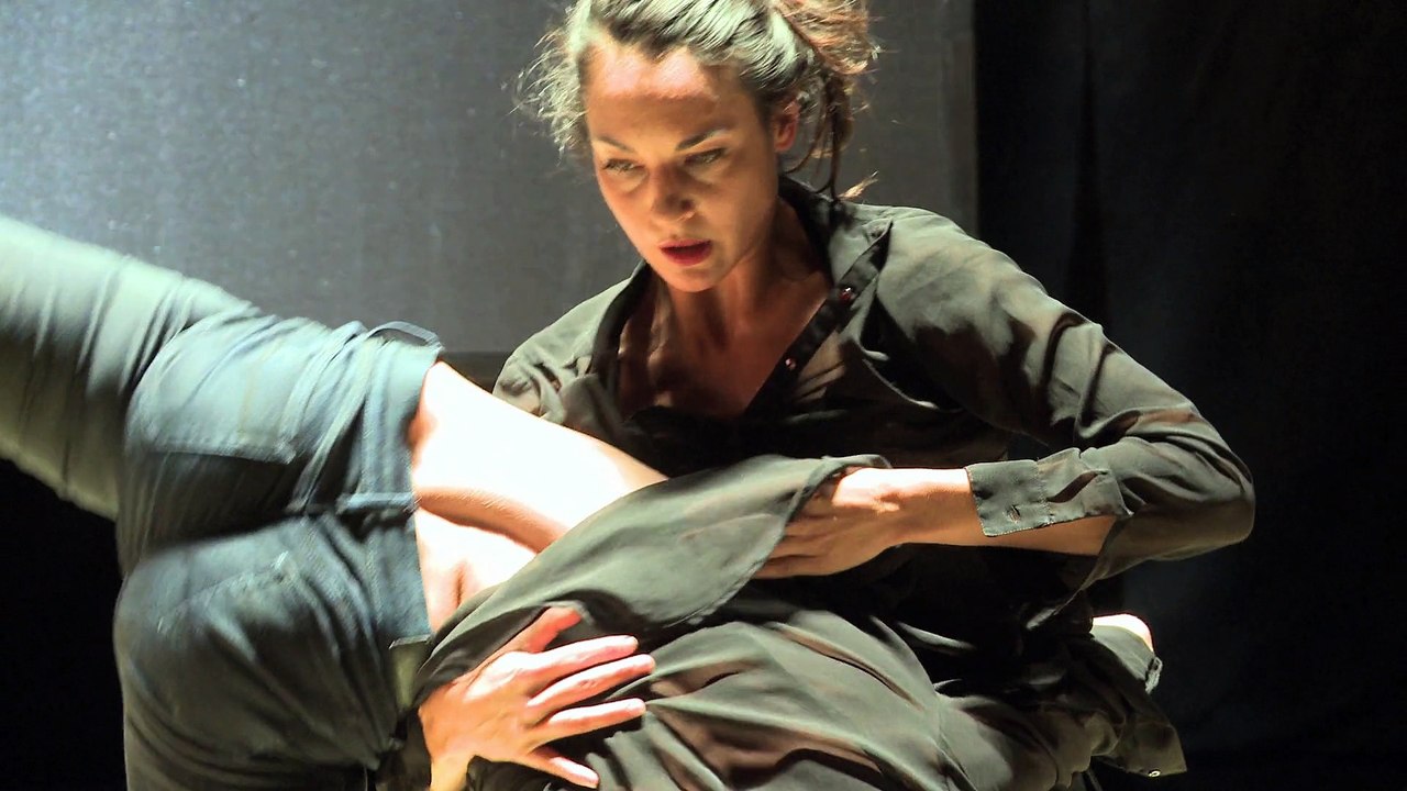 CHAIR ANTIGONE