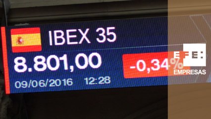 La Bolsa española modera las caídas y recupera los 8.800 puntos al mediodía