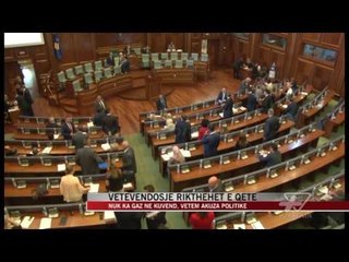 Vetëvendosja rikthehet në Kuvend - News, Lajme - Vizion Plus