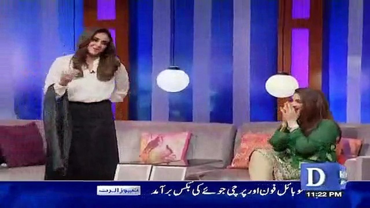 See How Nadia Khan is Doing Acting of Shahrukh Khan