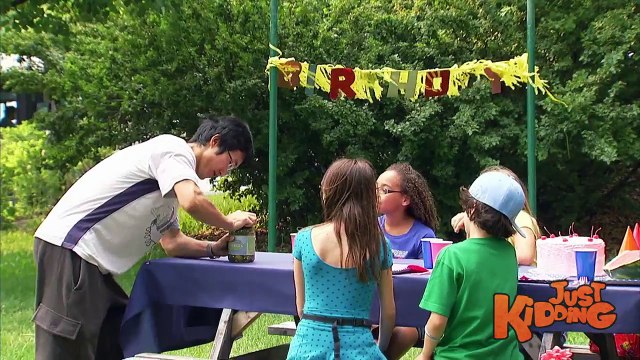 Just For Laughs Gags - Farting Jar Prank