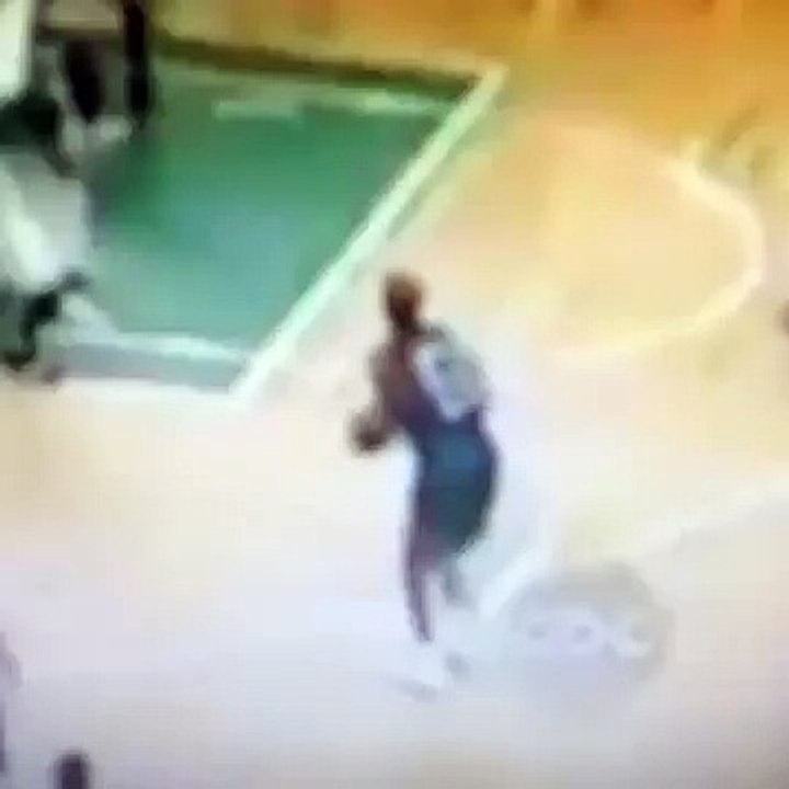 How everyone felt when Michael Jordan did this