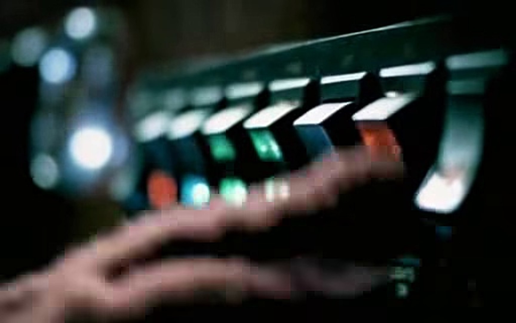 ⁣Daddy Yankee - Gasolina [Official Music Video] - YouTube