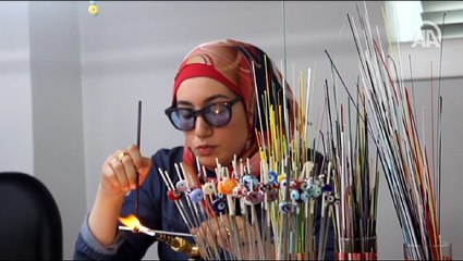 Savaşın acılarını "cam"la dindiriyorlar