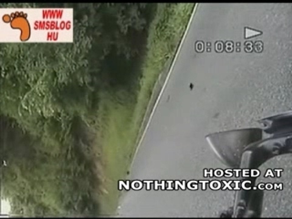 frontal à moto spectaculaire!!!