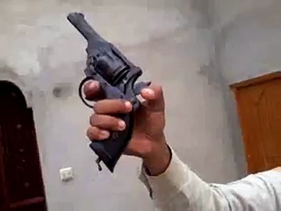 gun dans song