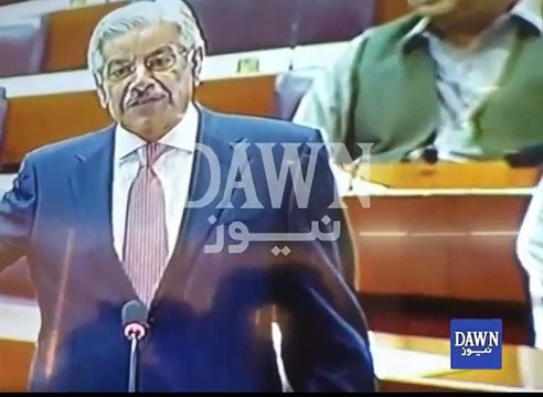 Khawaja Asif's 'vulgar' outburst against Shireen Mazari angers PTI