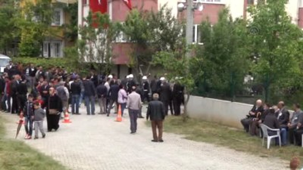 Şehit Şerife Özden Kalmış Son Yolculuğuna Uğurlandı