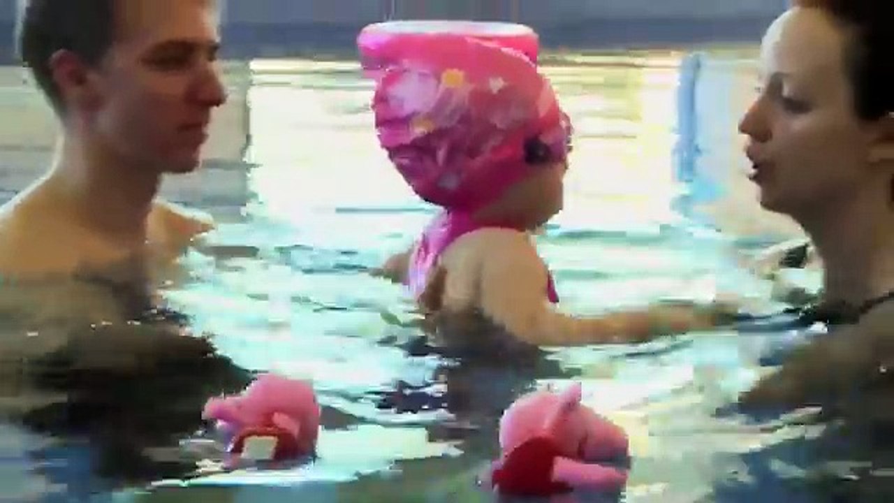 Peppa and Zoggs Swimming Tips
