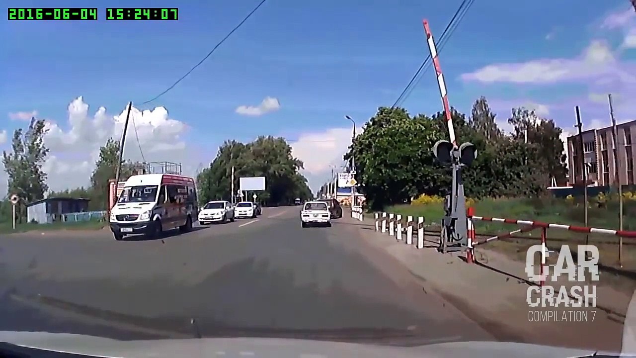 Car Crash Compilation # 745 - June 2016 (English Subtitles)