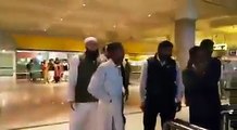 Junaid Jamshed Vs Brelvies - Junaid Jamshed Beaten Up At Airport