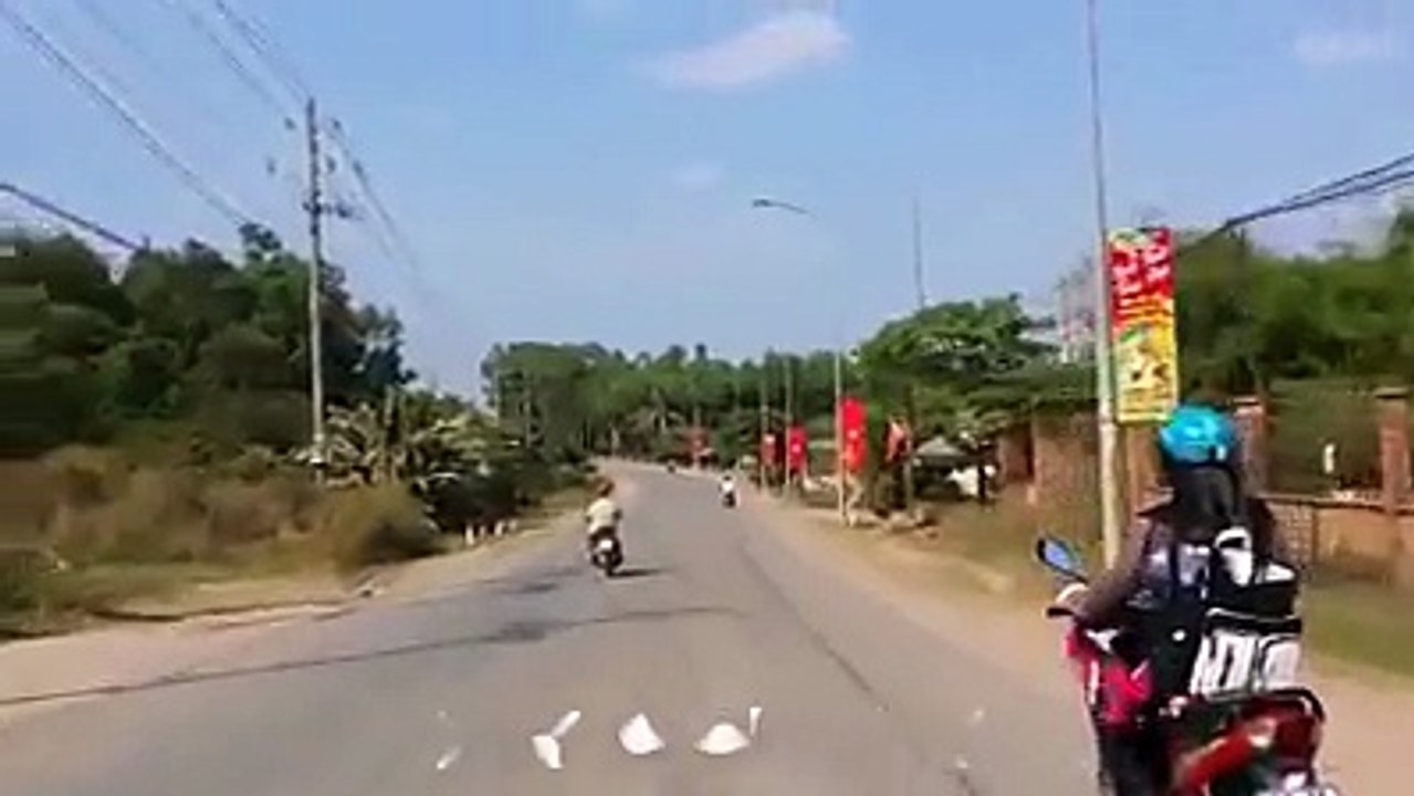 OMG!! Brutal Motorcycle Accident Caught On Camera - Motorcycle Crash