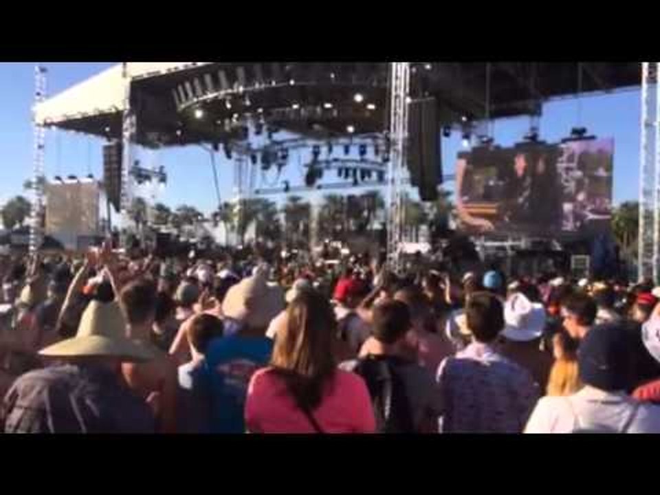 Haim tocam Forever no Coachella 2014
