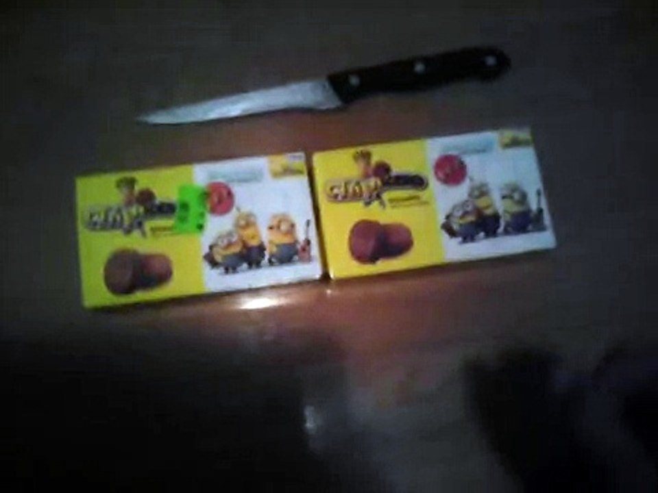 Desfacerea cutiei cu minioni